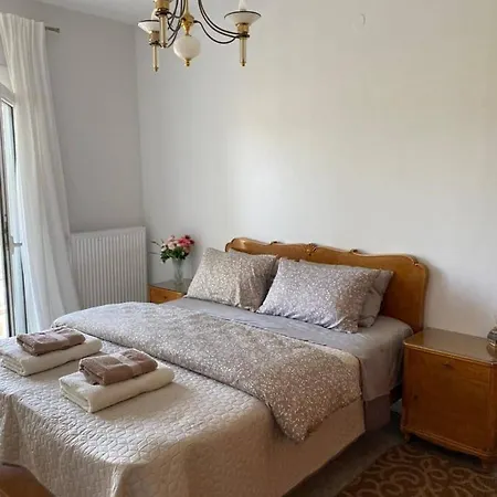Polys Apartment And Paraskevi Studio With View Ptolemaida Exterior photo