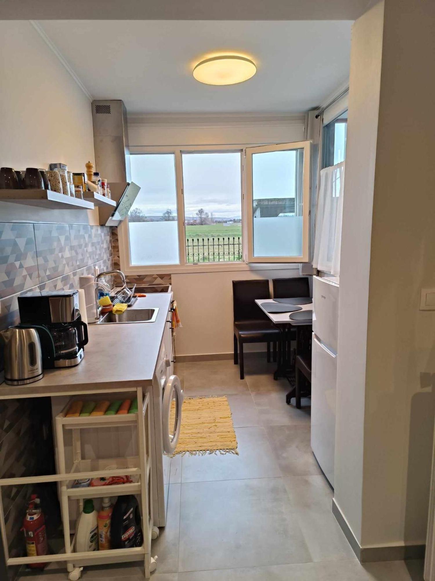 Polys And Paraskevi With View Apartment Ptolemaida